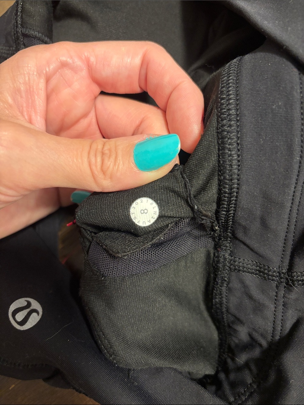 EUC Lululemon Energy bra - Picture 5 of 6